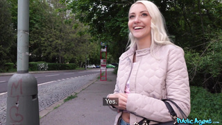 PublicAgent Helena Moeller