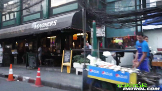 TukTukPatrol Jeaeb Headturner Narcos