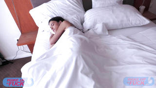 WakeUpNFuck E Ohana Petite NBQ