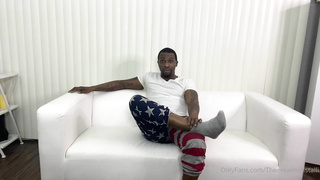 OnlyFans Hazel Moore And Mini Stallion Bisexual Girls Seek Black Dick PP