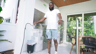 LetsPostIt Nikki Nicole Social Influencer WRB