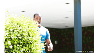 BrazzersExxtra Coco Rains Free Massage For Yoga Cutie WRB