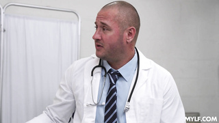 MomDrips Katie Kinz WRB