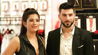 JacquieEtMichelTV Vanessa Years Old Lawyer In Frejus PP