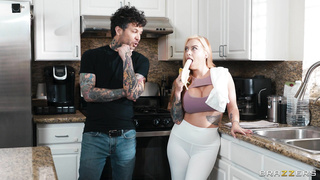 BrazzersExxtra Cubbi Thompson Shes Good With Her Mouth WRB