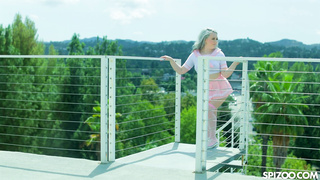 Spizoo Eva Nyx Bubbly Receives Cock Tastic Treatment And Facial PP