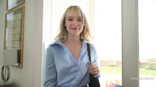 LifeSelector Lilly Bell How I Met My Girlfriend Lilly Bell PP