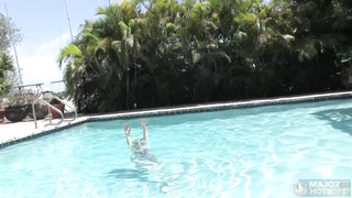 MajorHotWife Christie Wett Deepthroat Pool Session GAPFiLL