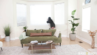 BlacksOnBlondes Jennifer White WRB