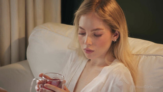 WowGirls Bella Spark Inspiring Intimacy PP