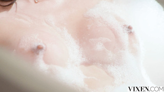 Vixen Lucy Mochi NBQ