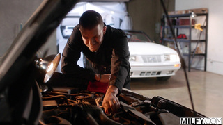 Milfy Elisa Bethann Trophy Wife Elisa Bethann Fucks Mechanic While Hubby Is Away VSEX