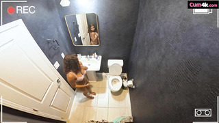 CumK Isabella Jules Spycam Landlord WRB