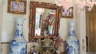 Royal Secrets 1080