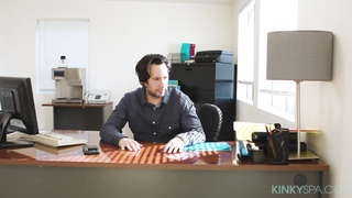 KinkySpa Avery Black