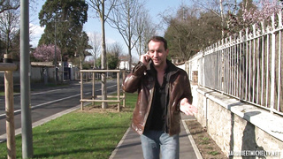 JacquieEtMichelTV Melina Is Jostling FRENCH