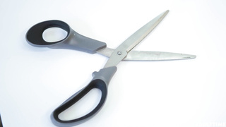 Oopsie Jade Venus Ariel Demure and Eva Maxim Caught In The Shower