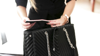 Sinful Eveline Dellai