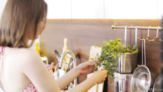 MetArt Yenn Cat Strawberry