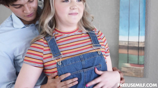 FreeUseMILF Sydney Paige And Eva Nyx Fitting Right In